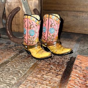 Cowgirl Boots Decor